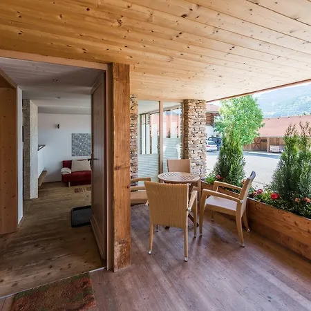 Bed & Breakfast Landgut Edelweiss 4*