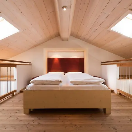 Bed & Breakfast Landgut Edelweiss 4*