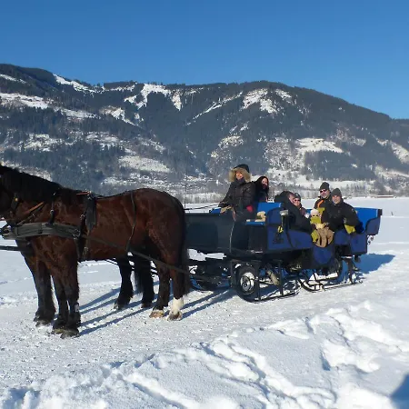 Landgut Edelweiss Bed & Breakfast 4*